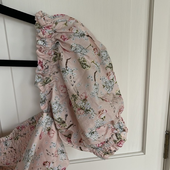 WEWOREWHAT Coco Off-The-Shoulder Crop Top Size L - Picture 3 of 5